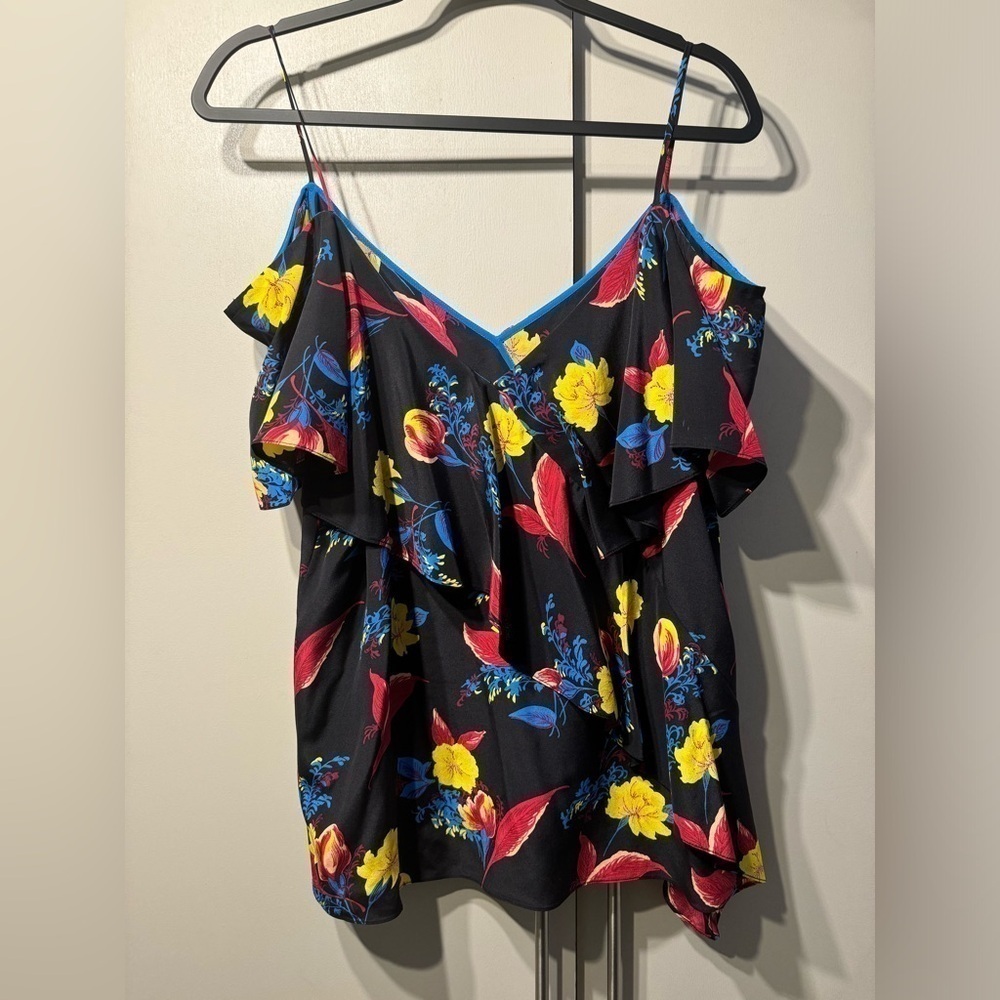$300 100% Silk Diane Von Furstenberg Top - Picture 3 of 7